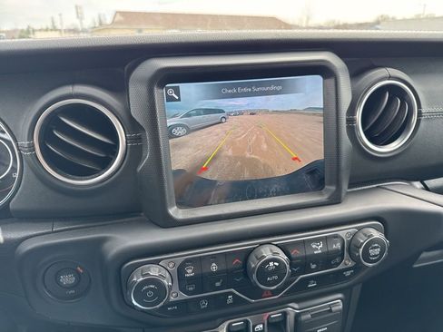 Used 2021 Jeep Gladiator Overland w/ Popular Equipment Package image 8