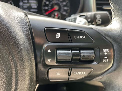 Used 2017 Kia Sorento EX image 17