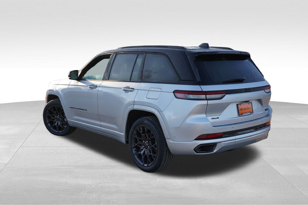 Used 2025 Jeep Grand Cherokee Summit w/ Obsidian Package AWD/4WD image 8