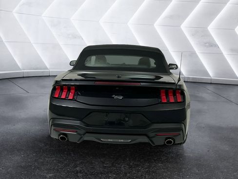 Used 2024 Ford Mustang Premium image 5