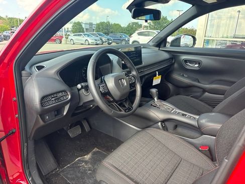 Certified 2026 Honda HR-V Sport image 10