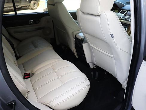 Used 2011 Land Rover Range Rover Sport HSE LUX image 13