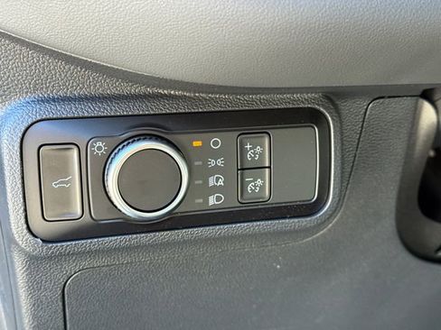 New 2026 Ford Explorer Active RWD image 23