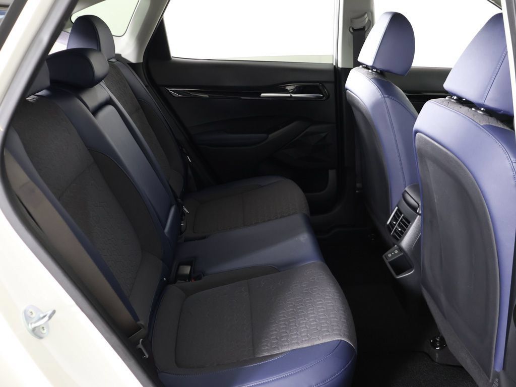Used 2024 Kia Seltos S AWD/4WD image 86