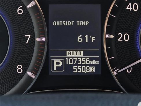 Used 2014 INFINITI QX80 4WD w/ Deluxe Touring Package image 14