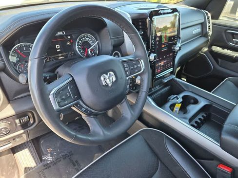 Used 2025 RAM 1500 Laramie AWD/4WD image 10