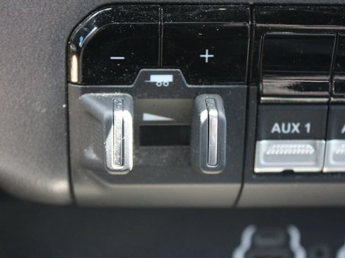 Used 2020 RAM 2500 Big Horn w/ Level 2 Equipment Group AWD/4WD image 30