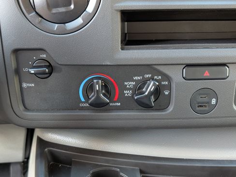 New 2026 Ford E-450 and Econoline 450 Super Duty w/ Power Equipment Group image 17