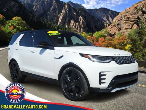 Used 2023 Land Rover Discovery Metropolitan Edition AWD/4WD image 1