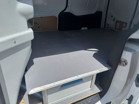 Used 2014 Ford Transit Connect XL FWD image 18