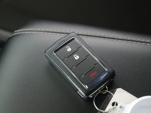 Used 2024 Jeep Grand Cherokee Laredo image 19