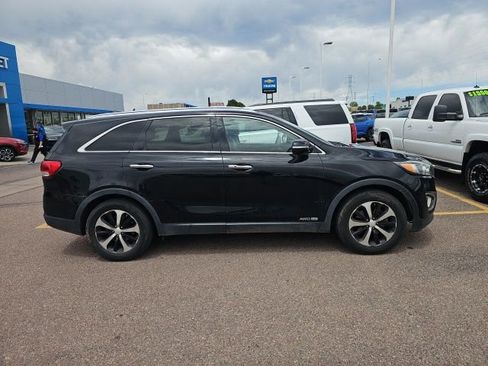 Used 2016 Kia Sorento EX w/ EX Touring Package AWD/4WD image 2