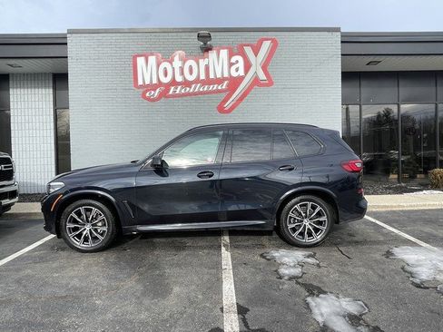 Used 2021 BMW X5 xDrive40i w/ M Sport Package image 1