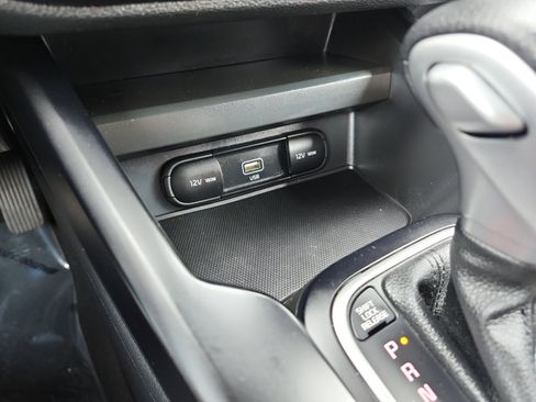 Used 2022 Kia Soul LX w/ Technology Package FWD image 19