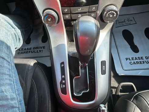 Used 2015 Chevrolet Cruze LT FWD image 25