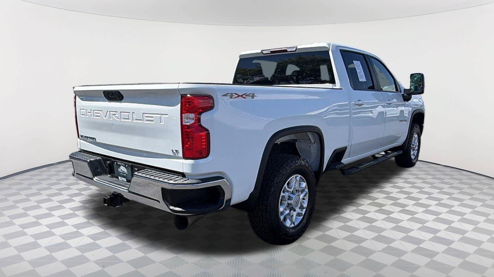Used 2021 Chevrolet Silverado 2500 LT w/ Fleet Comfort Package AWD/4WD image 5