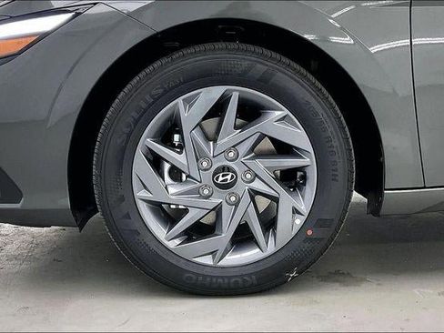 New 2026 Hyundai Elantra Hybrid FWD image 33