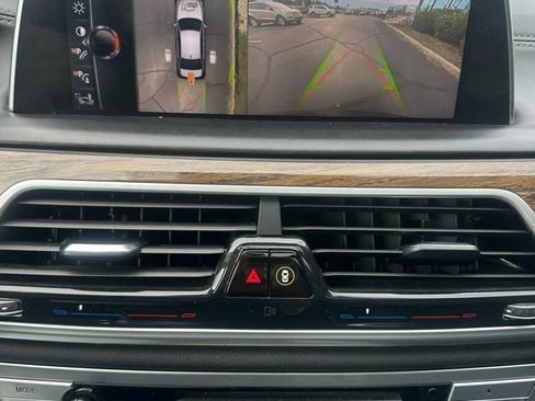 Used 2017 BMW 750i xDrive AWD/4WD image 19