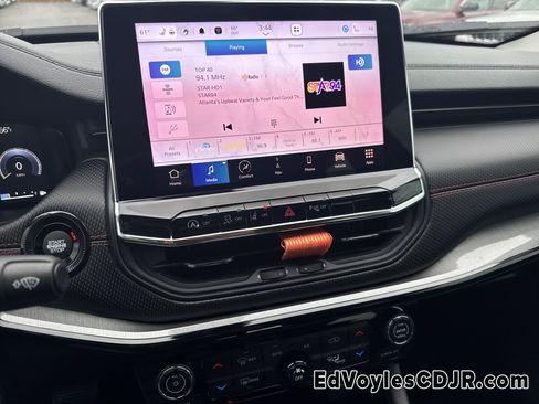 Used 2022 Jeep Compass Trailhawk w/ Trailhawk Elite Group image 29