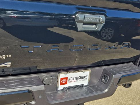Certified 2025 Toyota Tacoma SR5 image 5