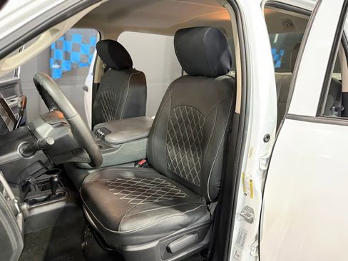 Used 2016 RAM 3500 Tradesman w/ Chrome Appearance Group image 17