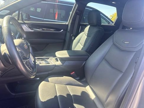Used 2023 Cadillac XT5 Premium Luxury AWD/4WD image 3