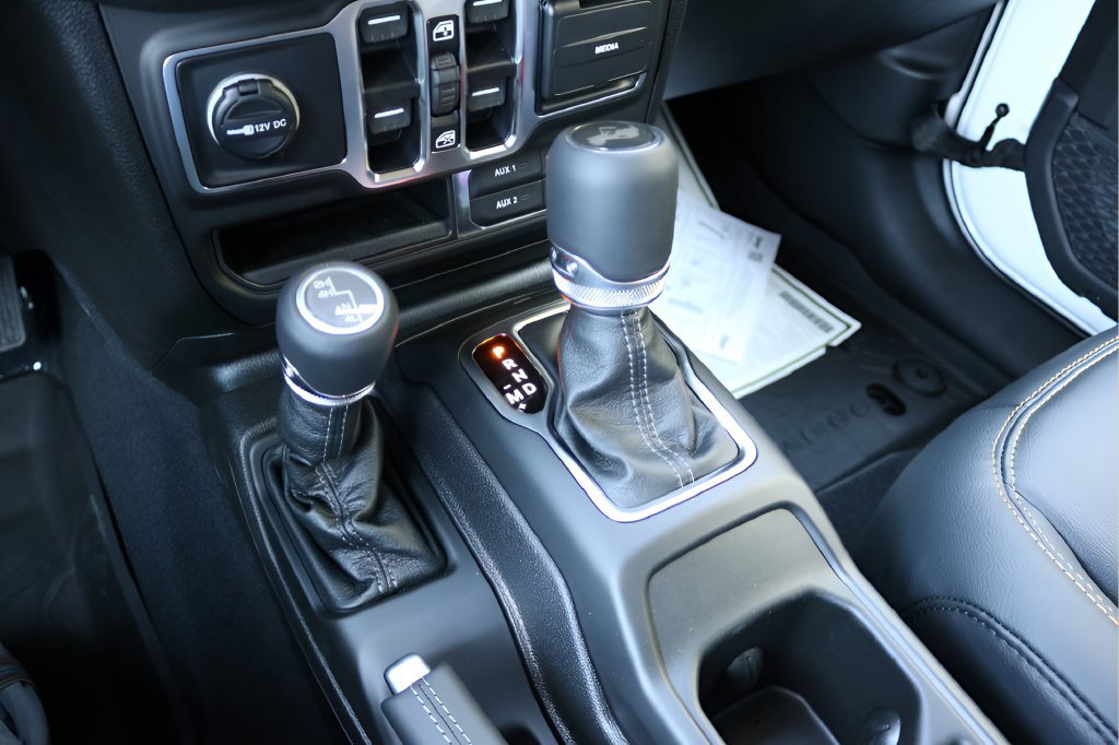 New 2027 Jeep Wrangler Unlimited Sahara AWD/4WD image 28