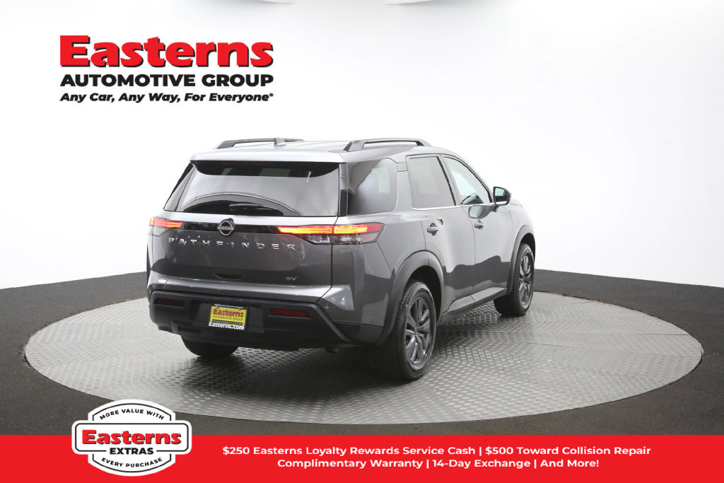 Used 2022 Nissan Pathfinder SV FWD image 41