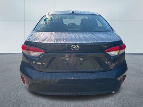 Used 2025 Toyota Corolla LE FWD image 3