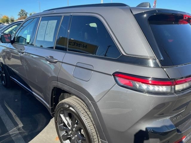 Used 2026 Jeep Grand Cherokee Limited AWD/4WD image 4