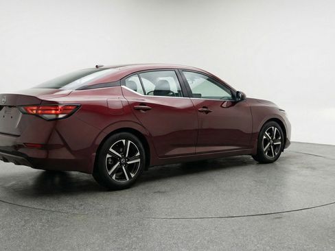 Used 2025 Nissan Sentra SV FWD image 9