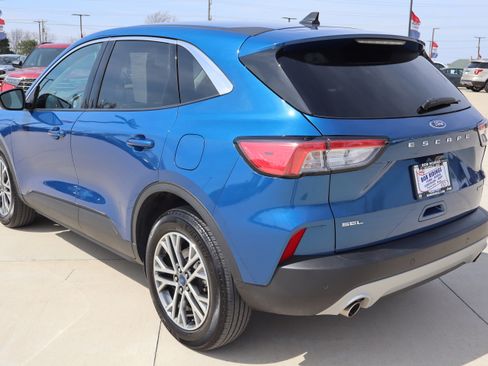 Used 2022 Ford Escape SEL image 8