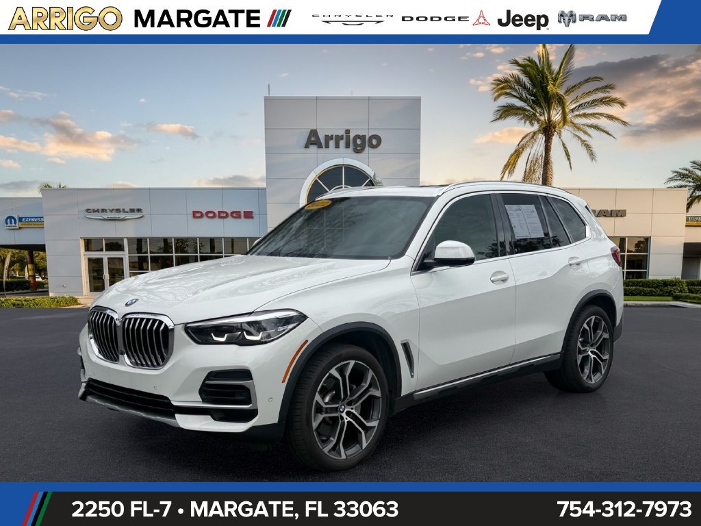 Used 2022 BMW X5 sDrive40i w/ Premium Package RWD image 3