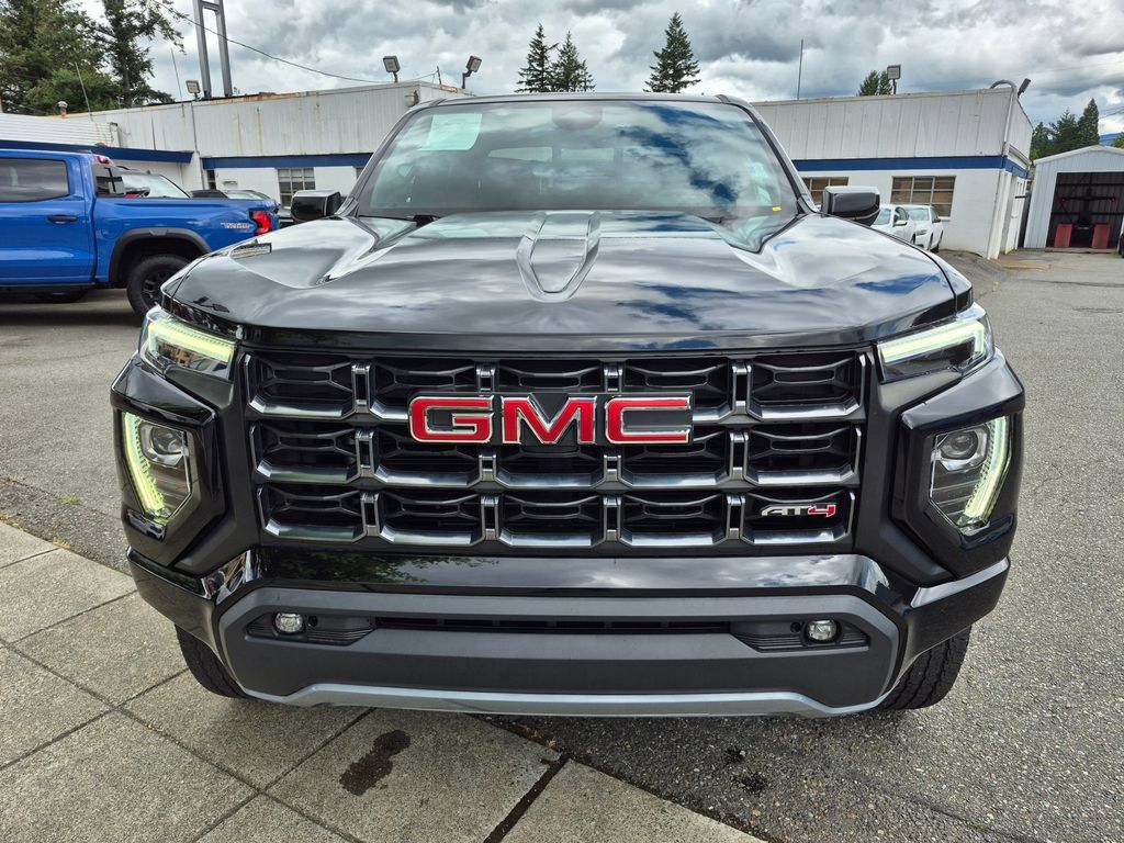 Used 2023 GMC Canyon AT4 AWD/4WD image 2