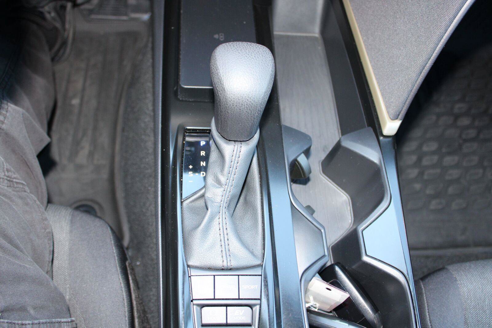 Certified 2025 Toyota Camry LE w/ Convenience Package FWD image 25
