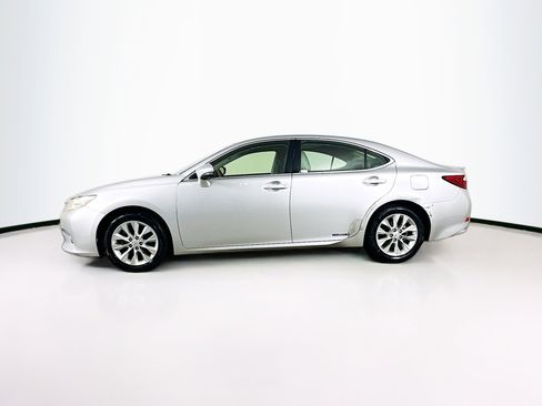 Used 2013 Lexus ES 300h w/ Luxury Pkg FWD image 4