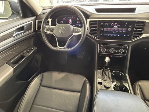 Used 2022 Volkswagen Atlas SE AWD/4WD image 9