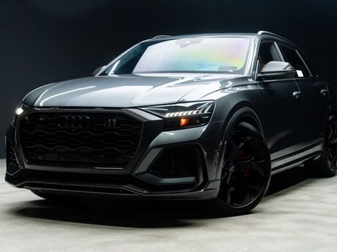 Used 2021 Audi RS Q8 w/ Carbon Optic Package AWD/4WD image 2