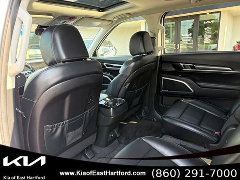 Certified 2024 Kia Telluride S w/ S Sunroof Package AWD/4WD image 19