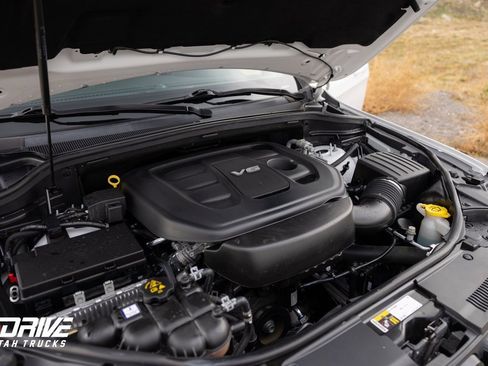 Used 2018 Jeep Grand Cherokee Altitude image 23