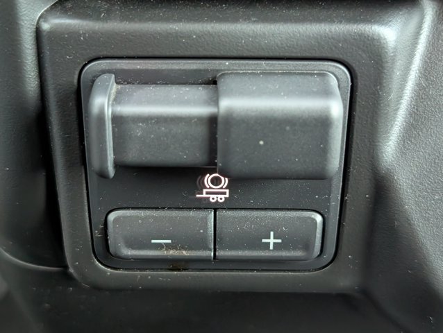 Used 2020 Chevrolet Silverado 1500 Custom Trail Boss w/ Custom Convenience Package AWD/4WD image 19