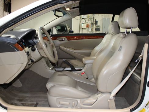 Used 2007 Toyota Solara SLE FWD image 8