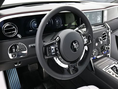 New 2026 Rolls-Royce Cullinan AWD/4WD image 16
