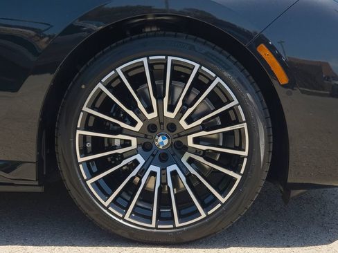 New 2026 BMW 750e xDrive w/ Premium Package AWD/4WD image 5