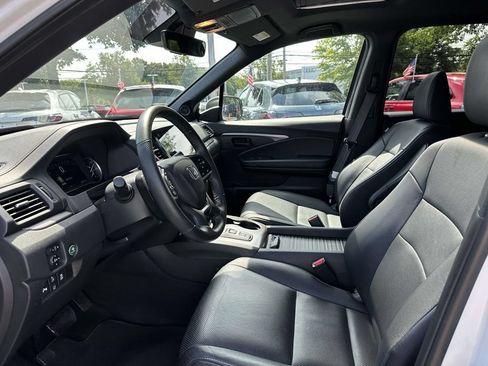 Used 2023 Honda Passport EX-L image 13