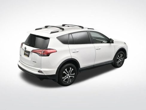 Used 2016 Toyota RAV4 LE image 44