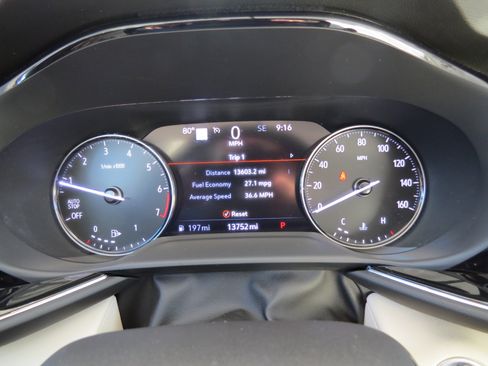 Used 2023 Buick Envision Avenir image 20