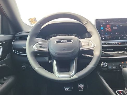New 2026 Jeep Compass Latitude AWD/4WD image 13