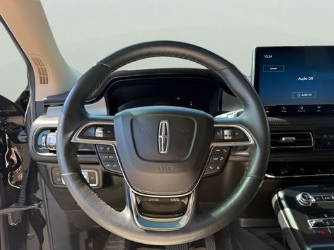 Used 2021 Lincoln Nautilus AWD image 19