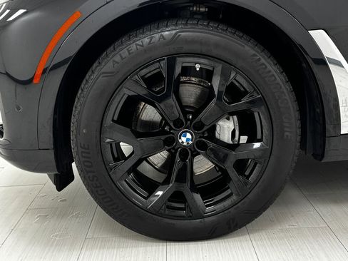 Used 2022 BMW X7 xDrive40i w/ Executive Package image 46
